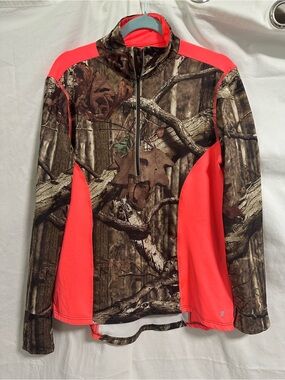 Break-Up Infinity Camo Quarter Zip Top with Neon Pink Accents